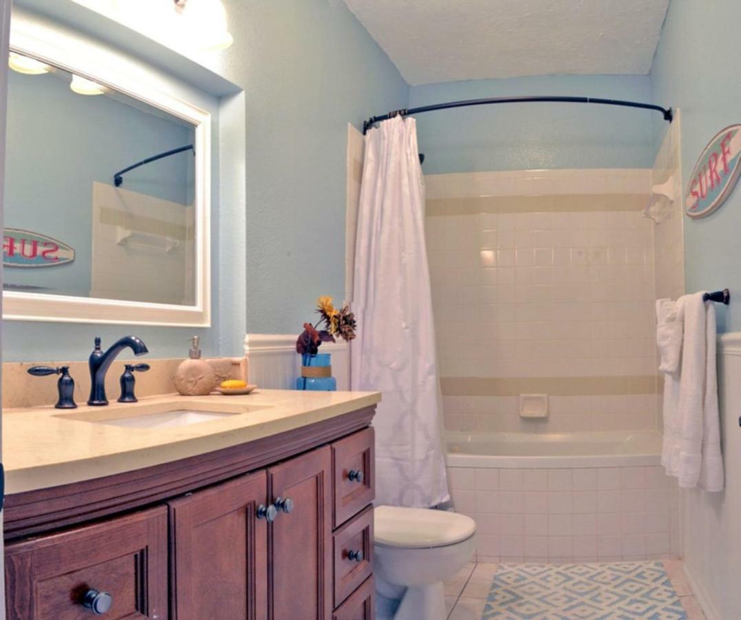 - Edgemere 738 * Siesta Key