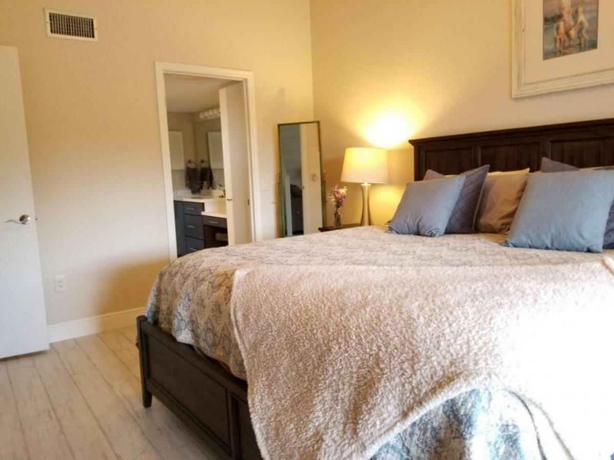Apartment Bayside Pointe
