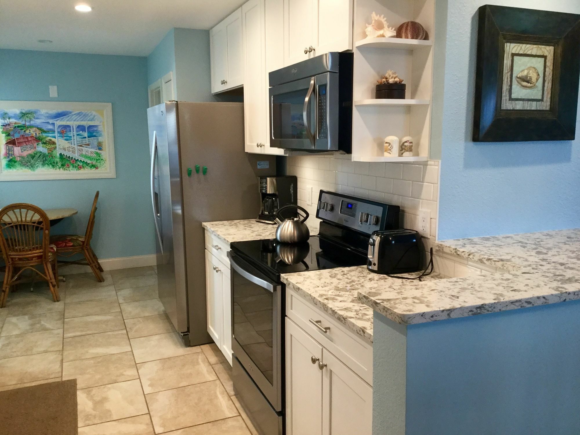 Apartment Island House