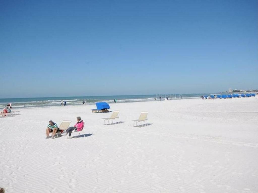 Crescent Arms Siesta Key