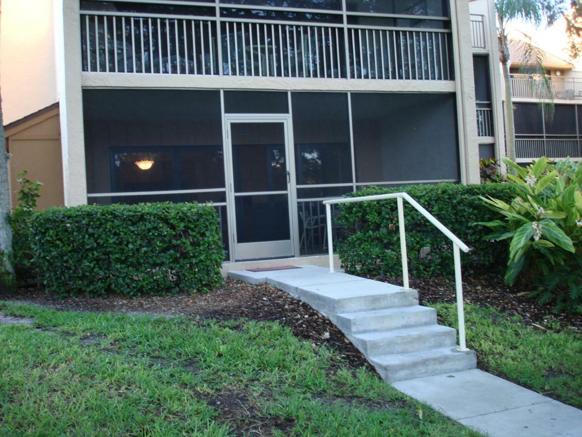 Apartment Midnight Cove #714, Bayside In Siesta Key, Fl *