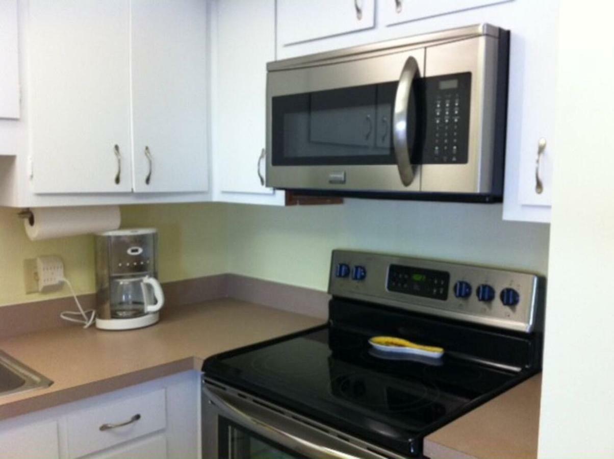 Beachfront Penthouse - Expansive Gulf View From Every Room! Wifi, Screened Lanai