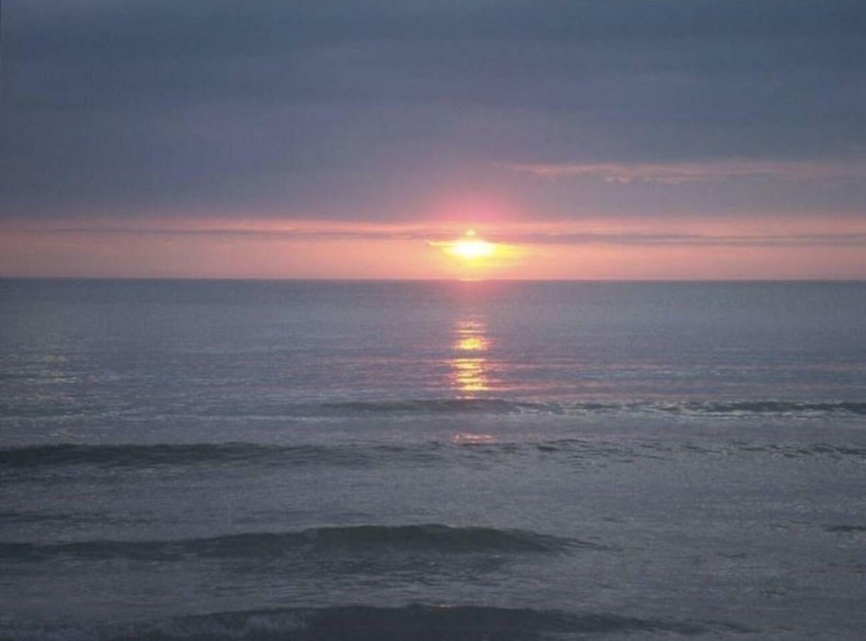 Apartment Beachfront Penthouse - Expansive Gulf View From Every Room! Wifi, Screened Lanai *