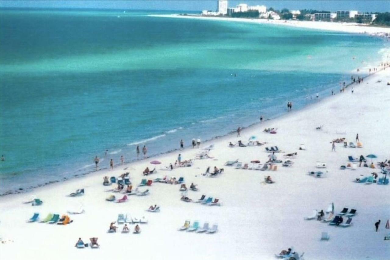 Beachfront Penthouse - Expansive Gulf View From Every Room! Wifi, Screened Lanai *