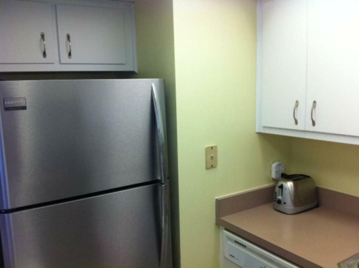 Beachfront Penthouse - Expansive Gulf View From Every Room! Wifi, Screened Lanai Apartment *