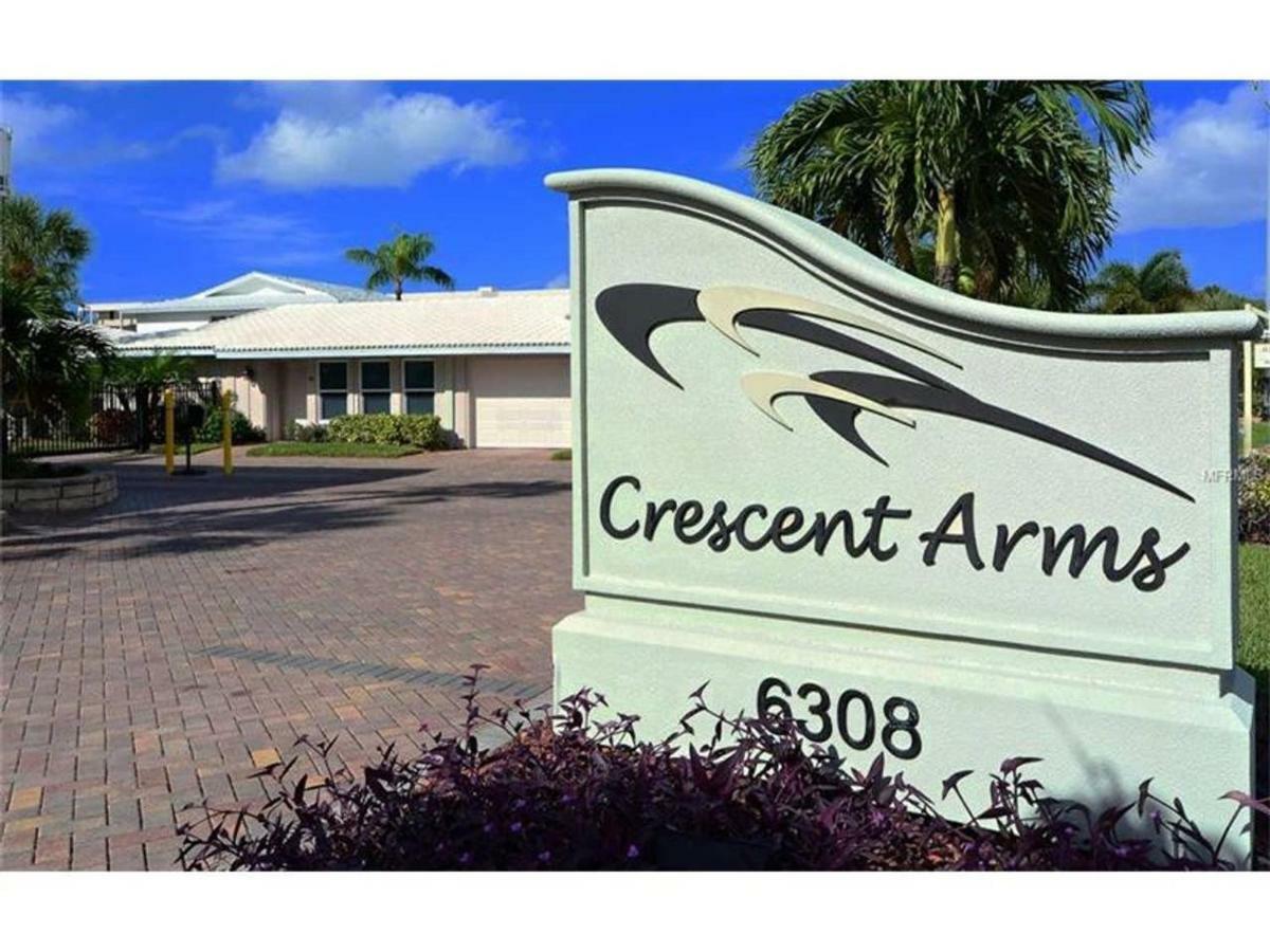 Full Beachfront. Gulf View,sunsets,pool,chairs *