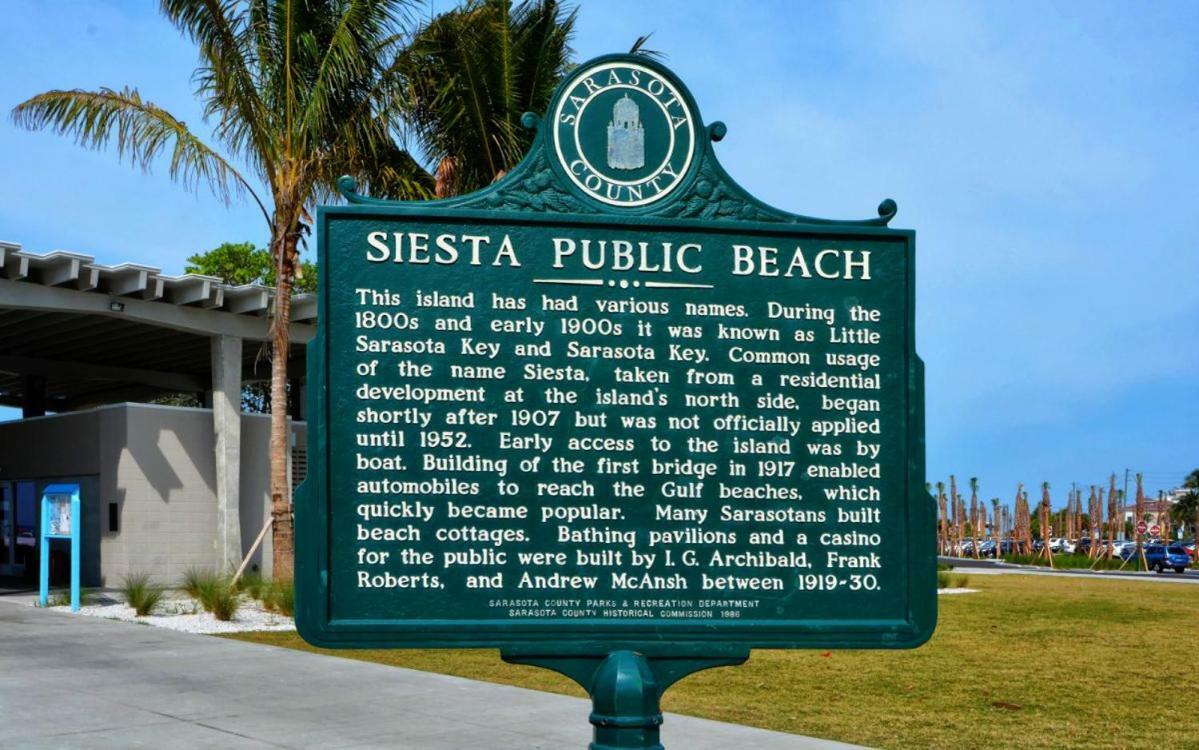 Walk To The Or Village In Minutes! Siesta Key