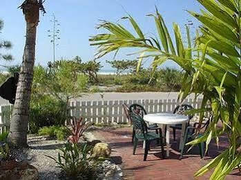 Hotel Beach Palms Of Village