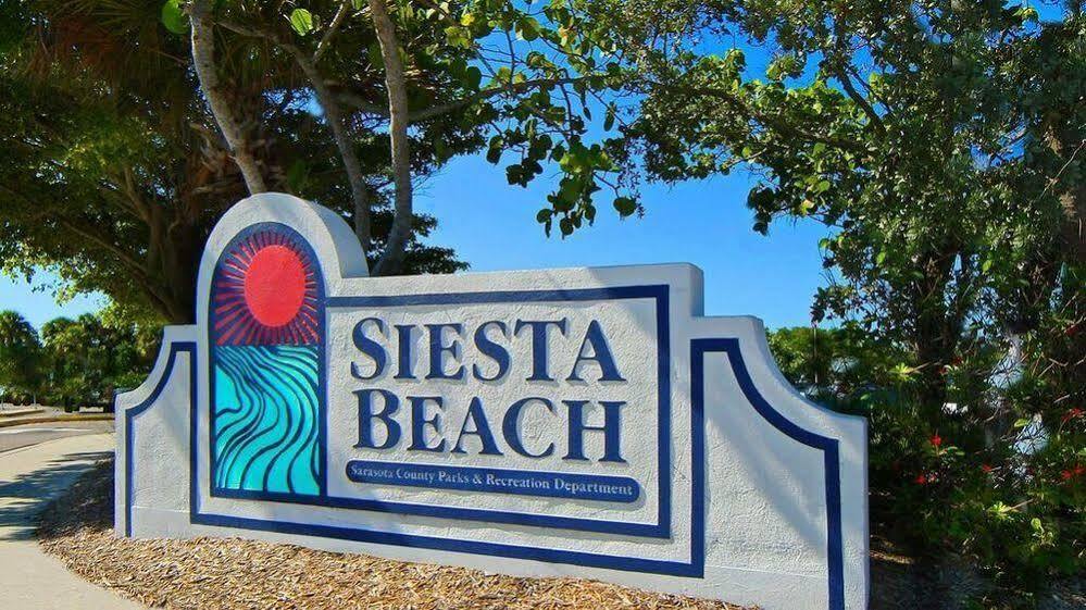 - 2 Bedroom - 3 Beds - 3 Bathroom Duplex With Heated Swimming Pool Apartment Siesta Key