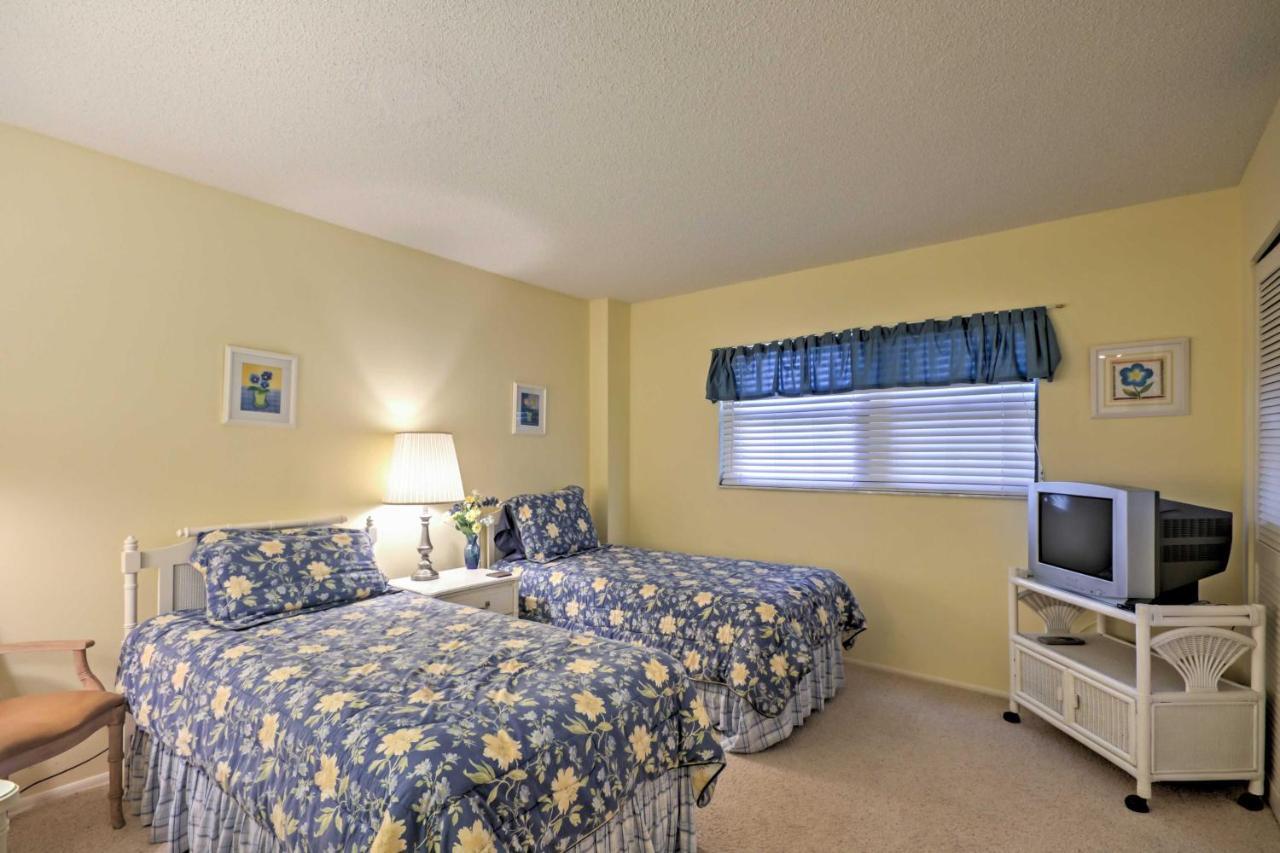 Beachfront Sarasota View!