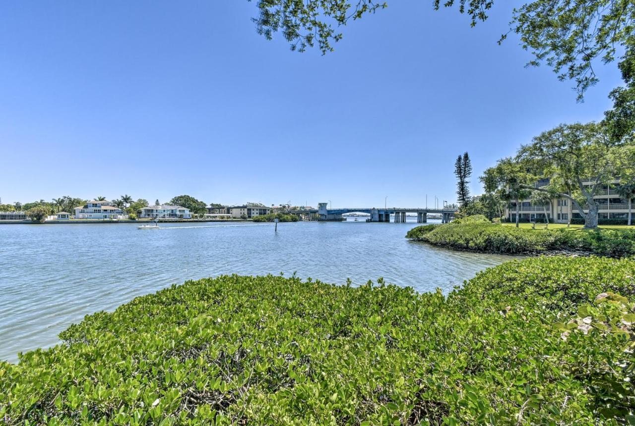 Amenities, Walk To Beach! Siesta Key