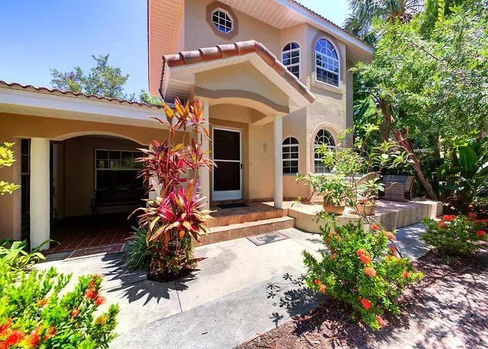 Beautiful Property On Siesta Key