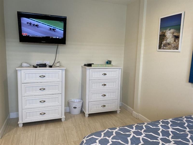 Aparthotel Crystal Sands By Beachside Management 3*