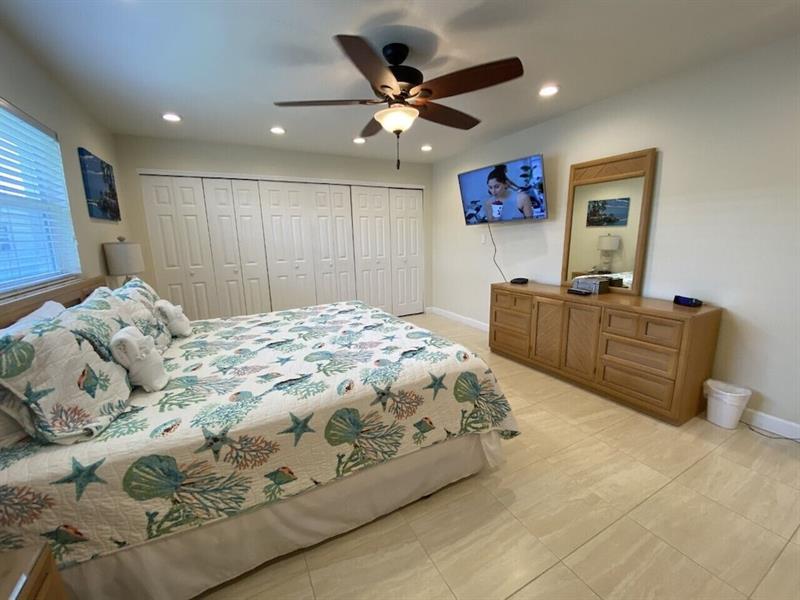 Crystal Sands By Beachside Management 3*