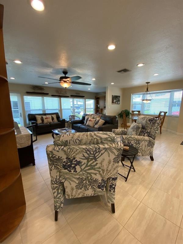 Crystal Sands By Beachside Management Aparthotel Siesta Key