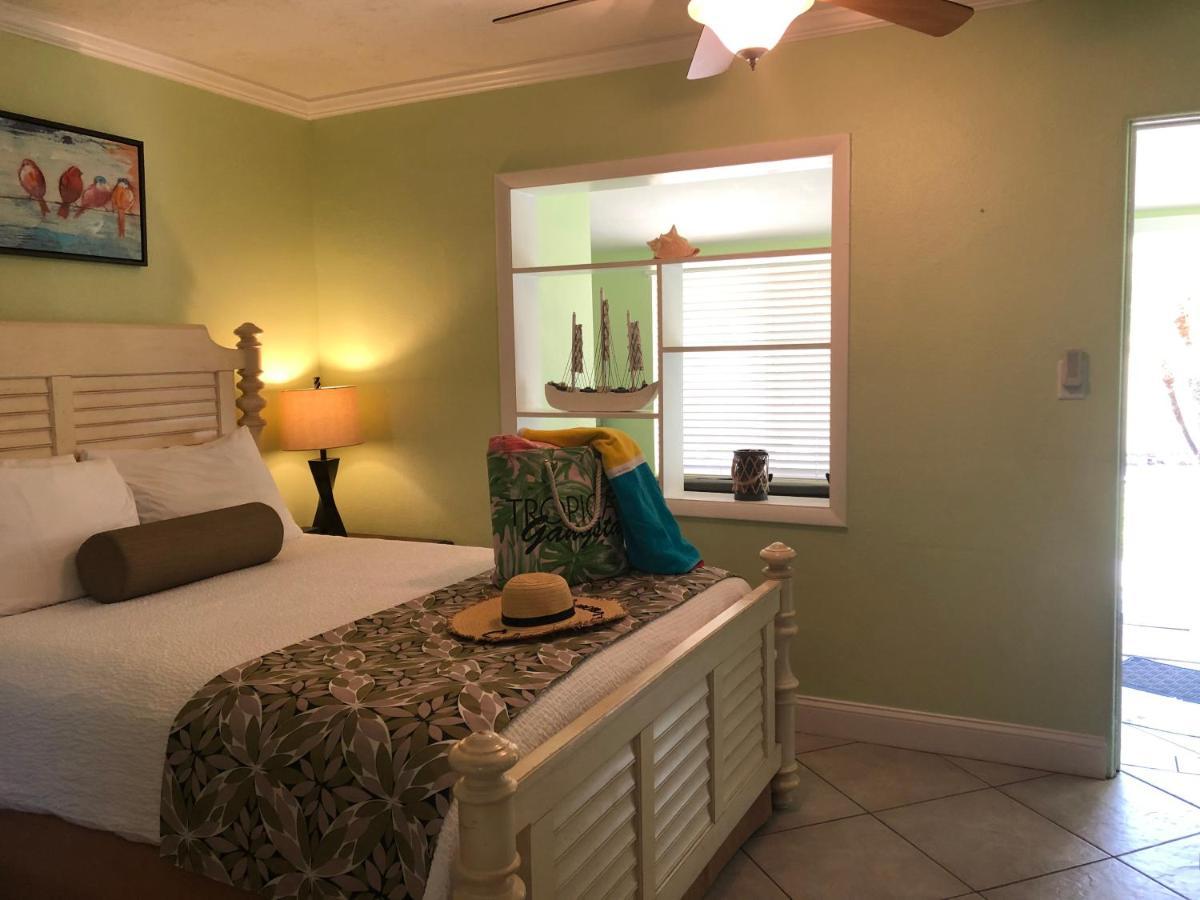 Resort Tropical - Sarasota Siesta Key