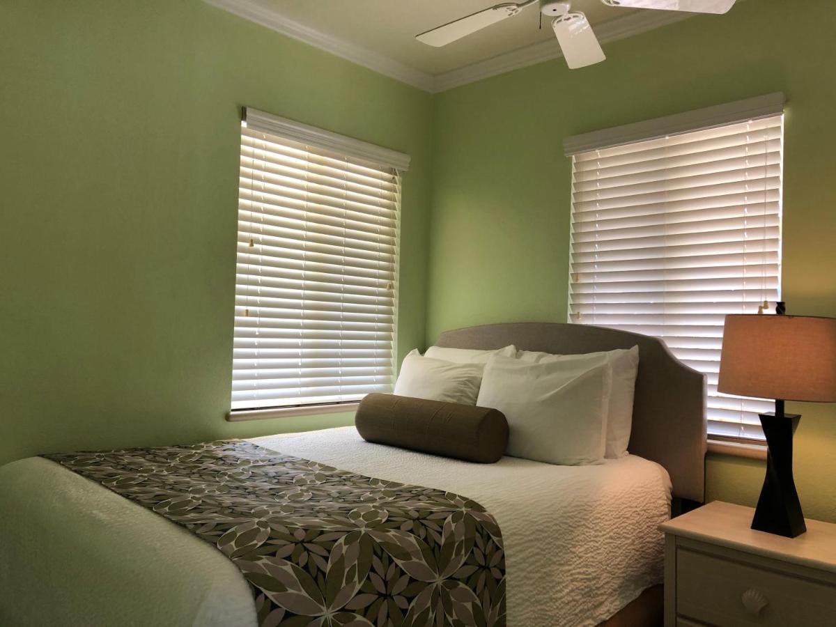Resort Tropical - Sarasota