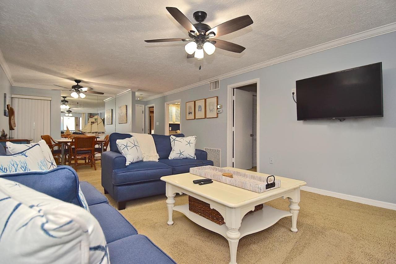 Direct Beachfront Delight *