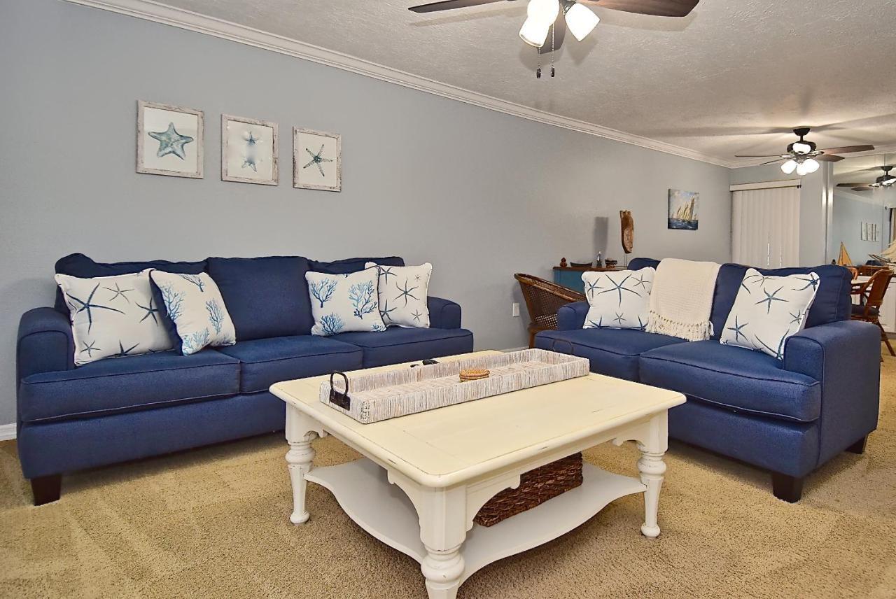 Direct Beachfront Delight Apartment