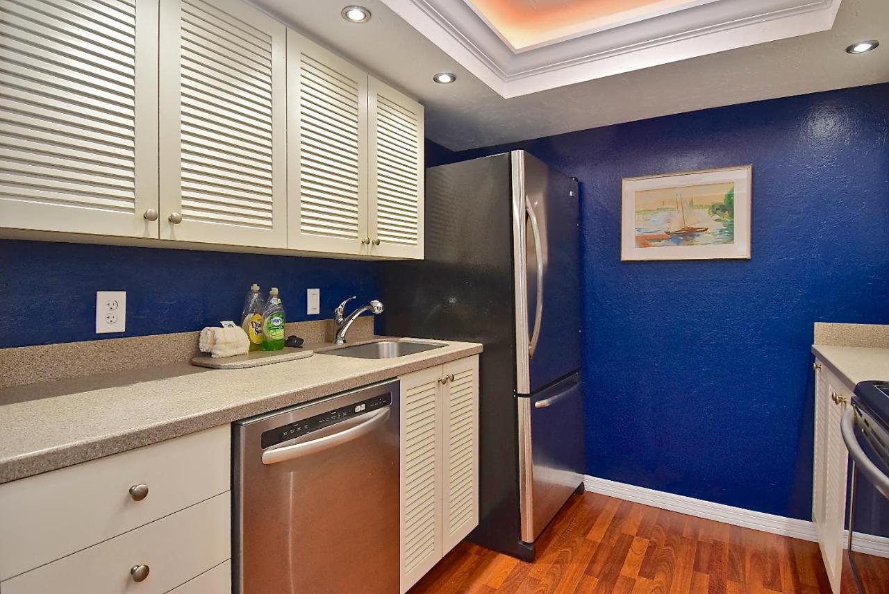 Direct Beachfront Delight Apartment