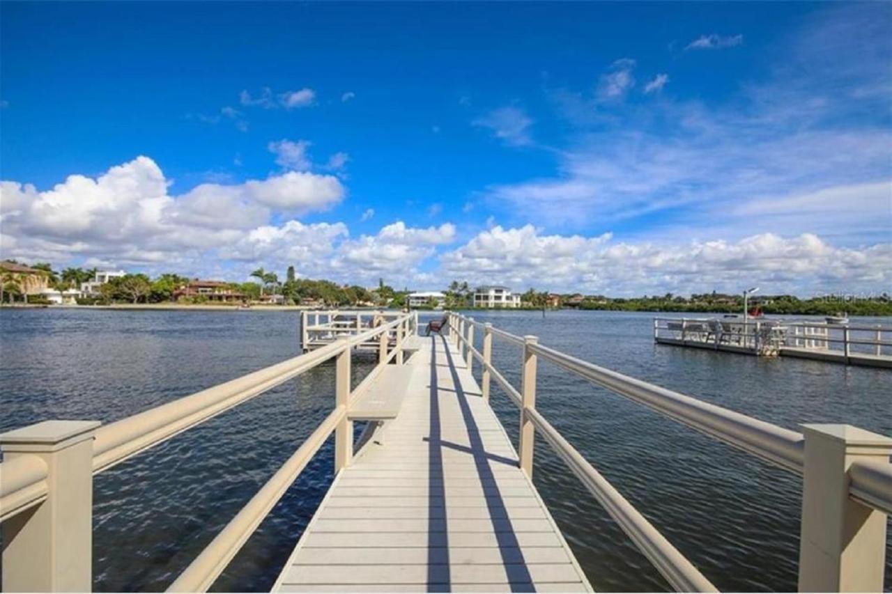 Escape Ground Floor Steps To Heated Pool And Free Trolley Apartment Siesta Key