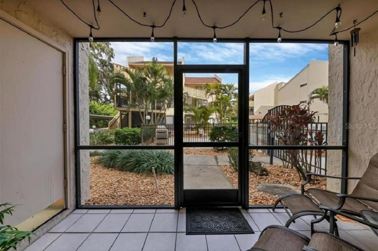 Apartment Escape Ground Floor Steps To Heated Pool And Free Trolley Siesta Key