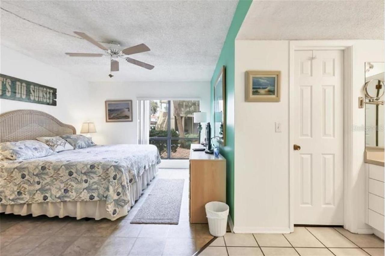 Escape Ground Floor Steps To Heated Pool And Free Trolley Siesta Key