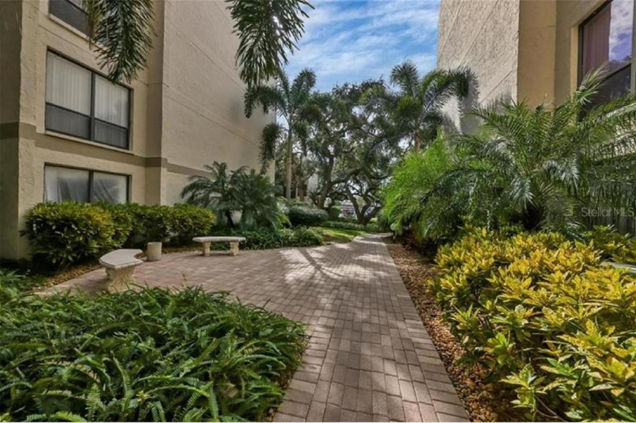 Apartment Escape Ground Floor Steps To Heated Pool And Free Trolley Siesta Key