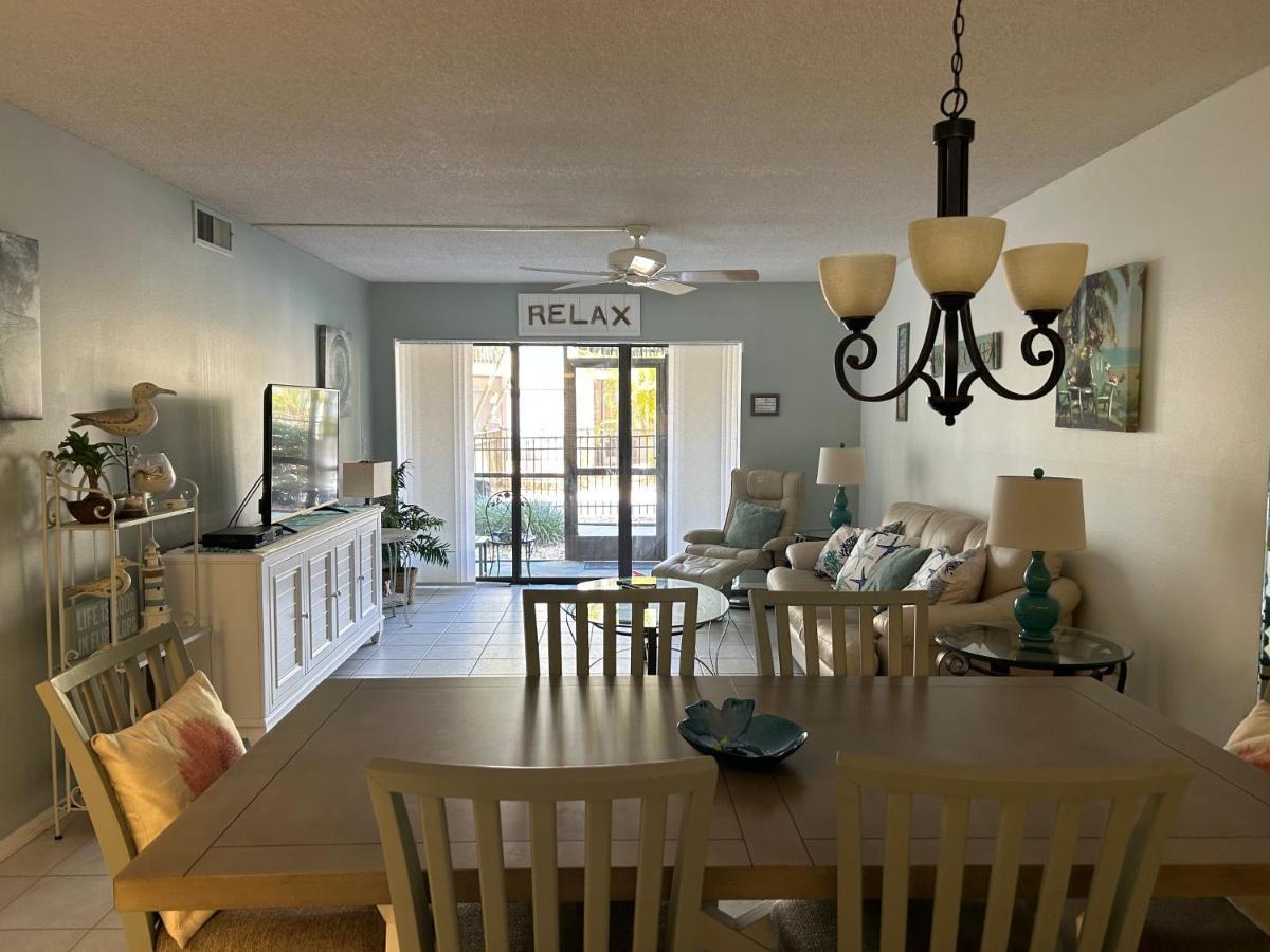 Escape Ground Floor Steps To Heated Pool And Free Trolley Siesta Key