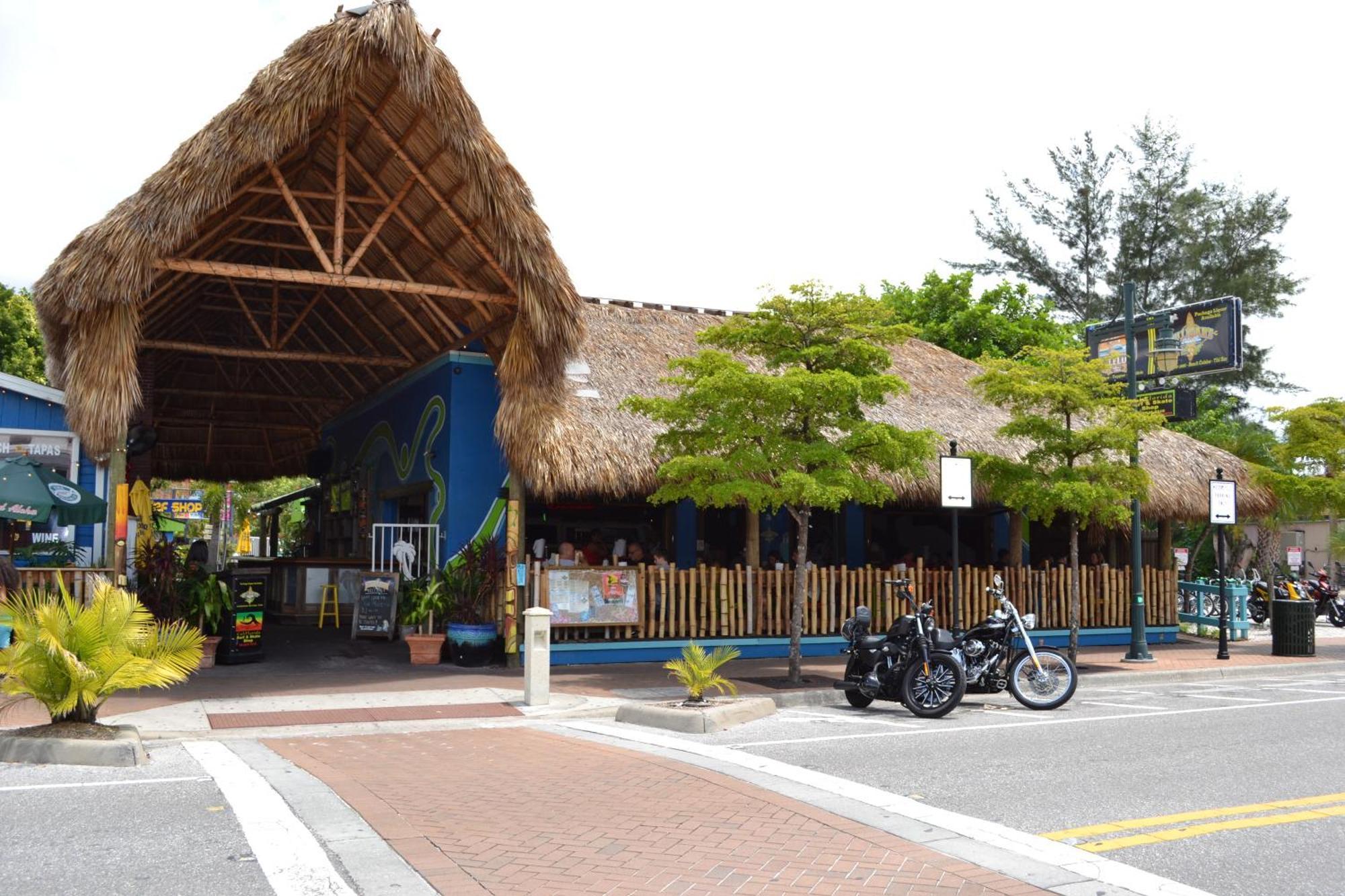 Holiday home Spacious Updated Just 2 Blocks To Beach Siesta Key