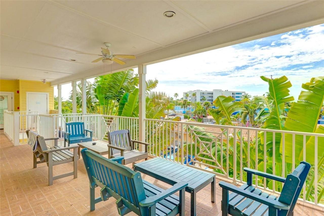 Two Units! Pool, Jacuzzi, Sunsets, Bars, Snorkeling & Paddling. 1-min To Path Of Siesta Beach! Holiday home *