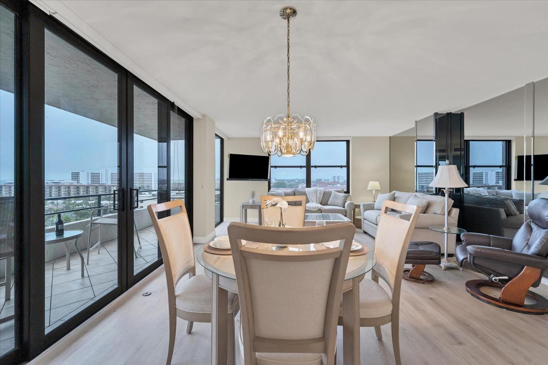 At Sarasota County 1005: Gulf Views Amenities Siesta Key