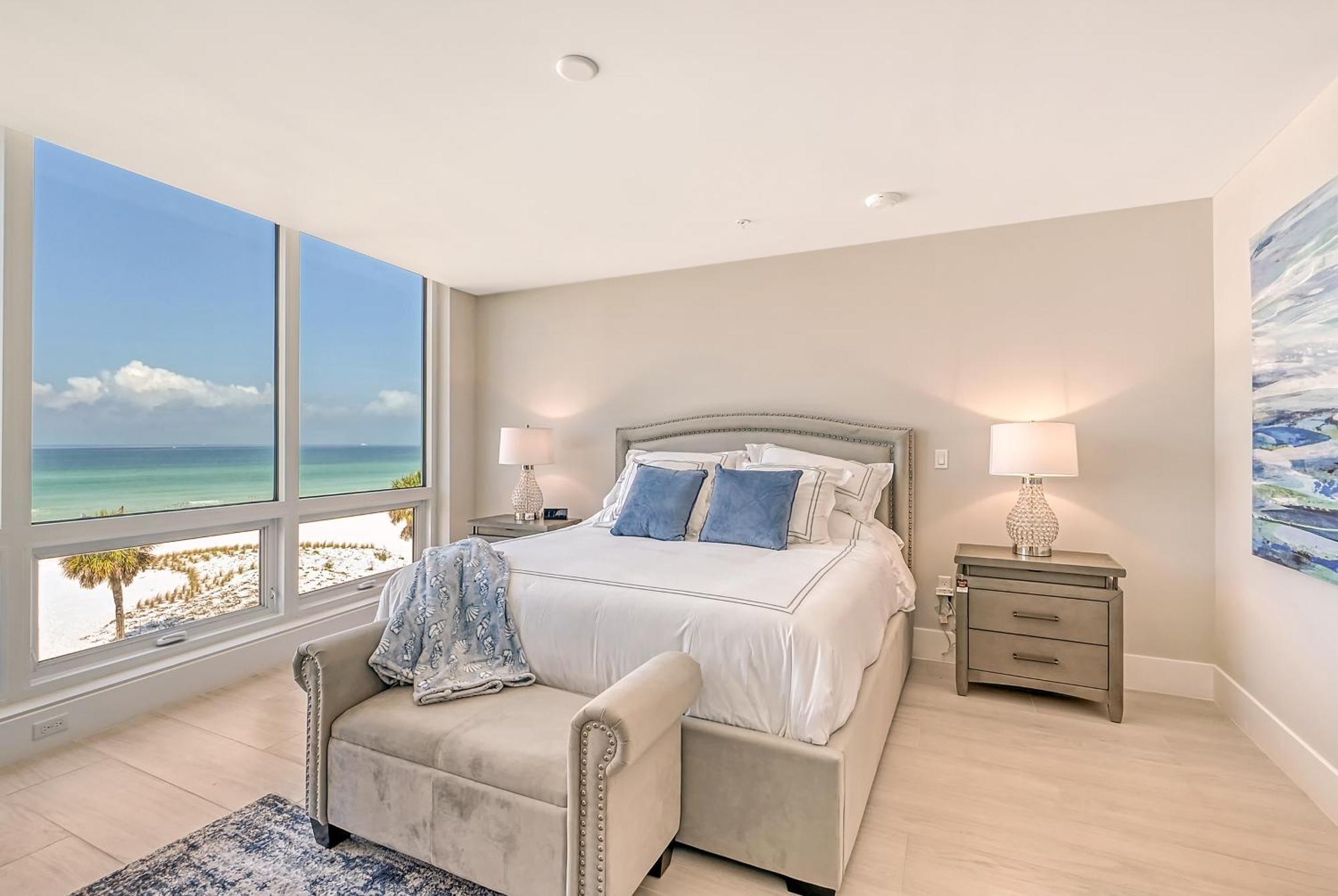Ten35 Seaside