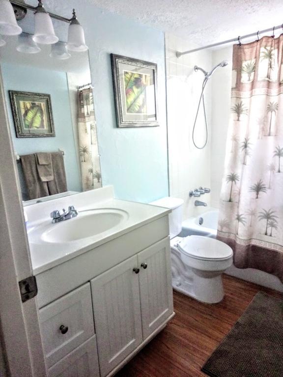 Tropical Dreams - Sarasota 2 Bedroom Condos Near Siesta Key * Siesta Key