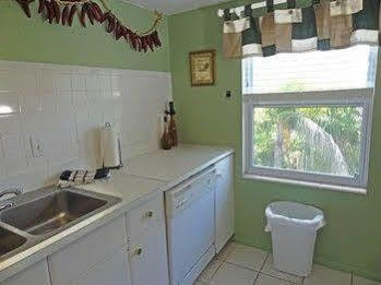 Beachpoint 3* Siesta Key