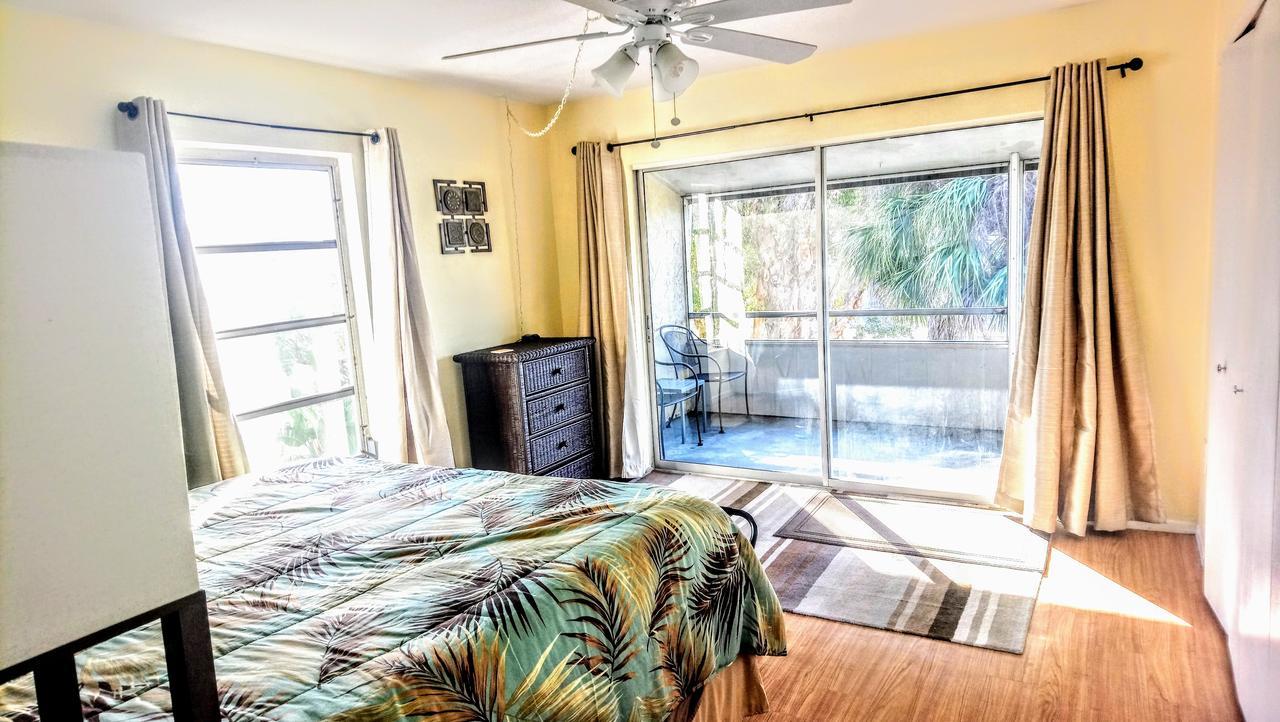 Tropical Dreams - Sarasota 2 Bedroom Condos Near Siesta Key Holiday home