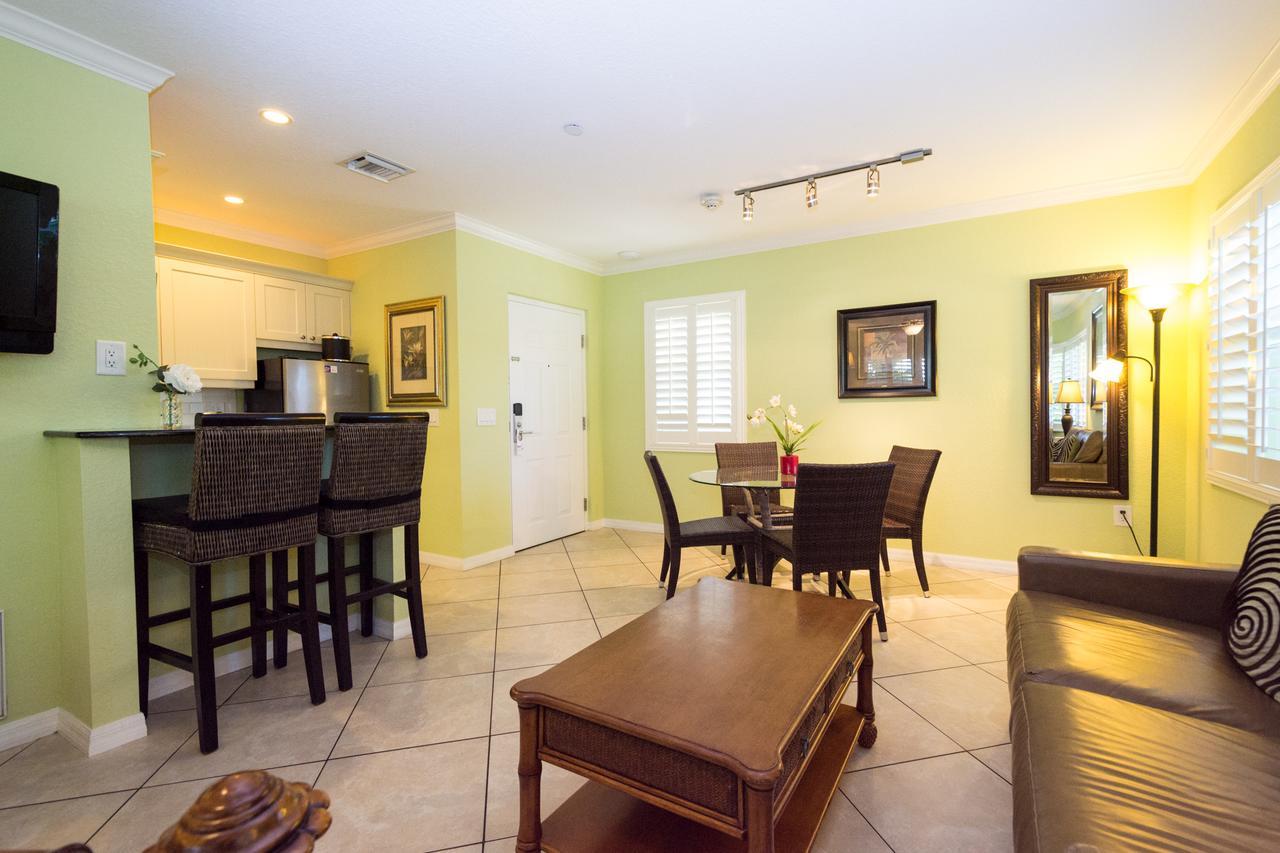 Resort Tropical - Sarasota Siesta Key
