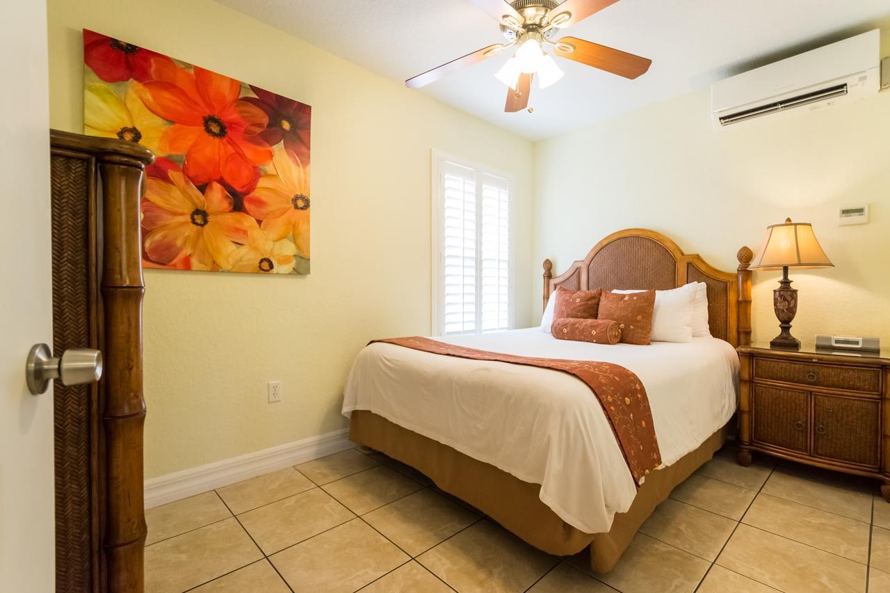 Resort Tropical - Sarasota Siesta Key