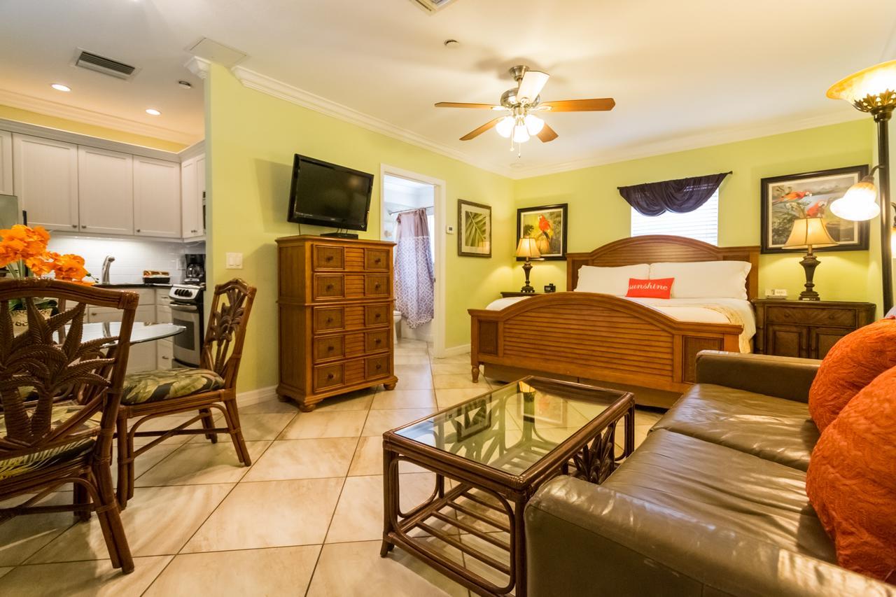 Resort Tropical - Sarasota Siesta Key