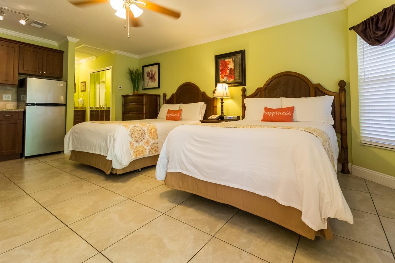 Resort Tropical - Sarasota