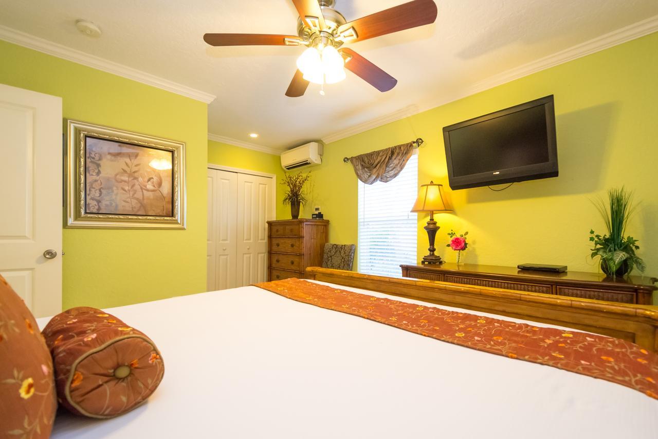 Resort Tropical - Sarasota Siesta Key