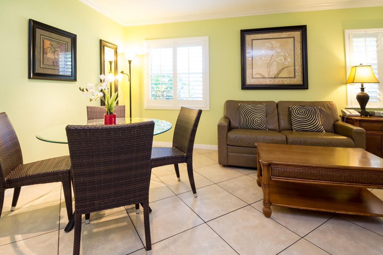Resort Tropical - Sarasota
