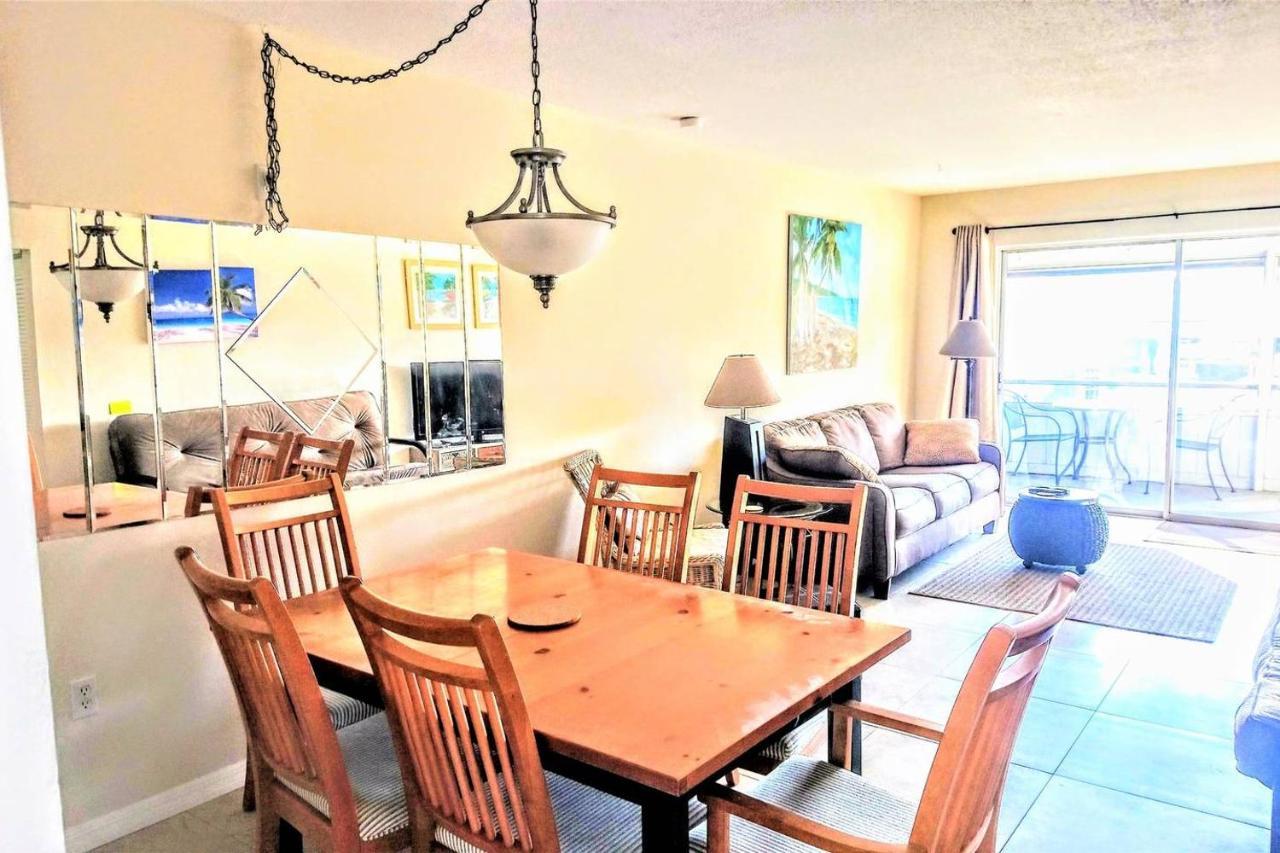 Tropical Dreams - Sarasota 2 Bedroom Condos Near Siesta Key Holiday home *