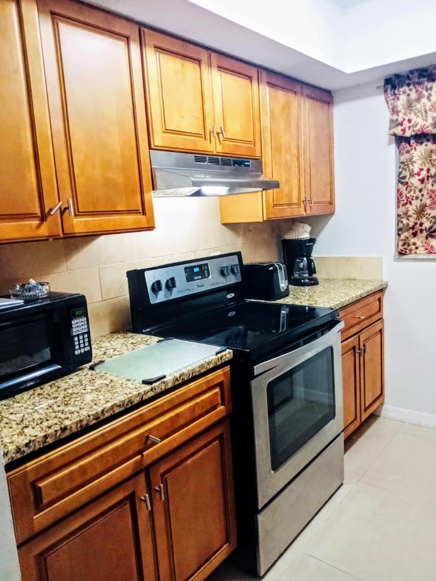 Holiday home Tropical Dreams - Sarasota 2 Bedroom Condos Near Siesta Key Siesta Key