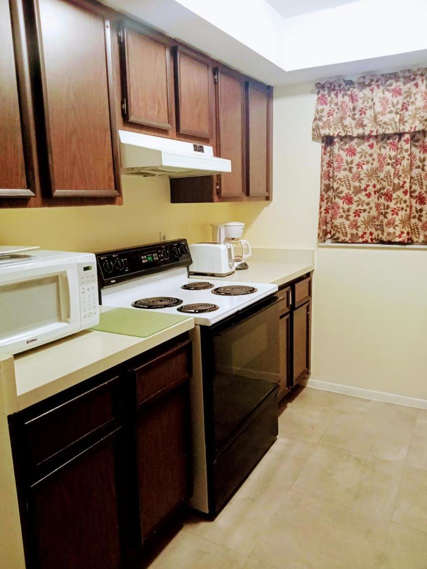 Tropical Dreams - Sarasota 2 Bedroom Condos Near Siesta Key