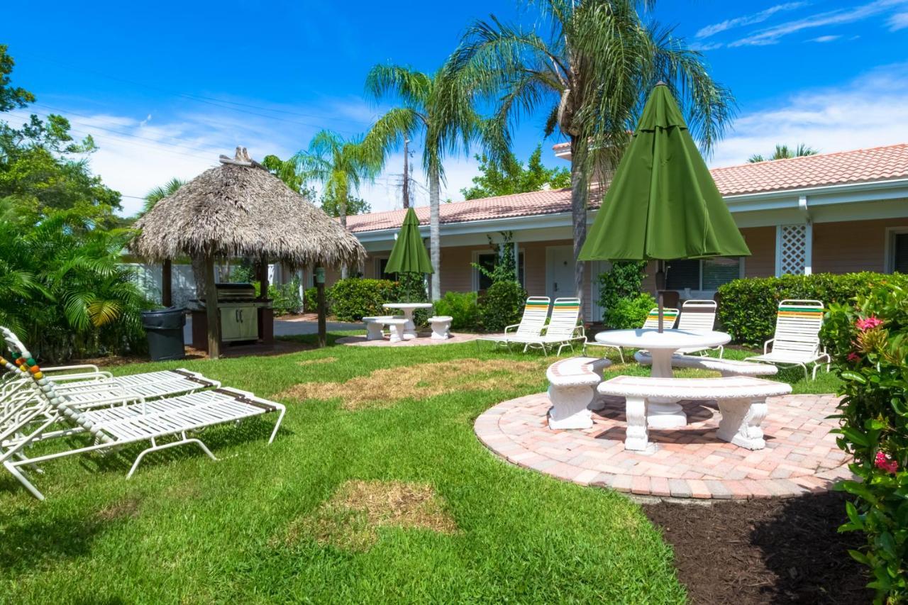 Tropical - Sarasota Resort Siesta Key