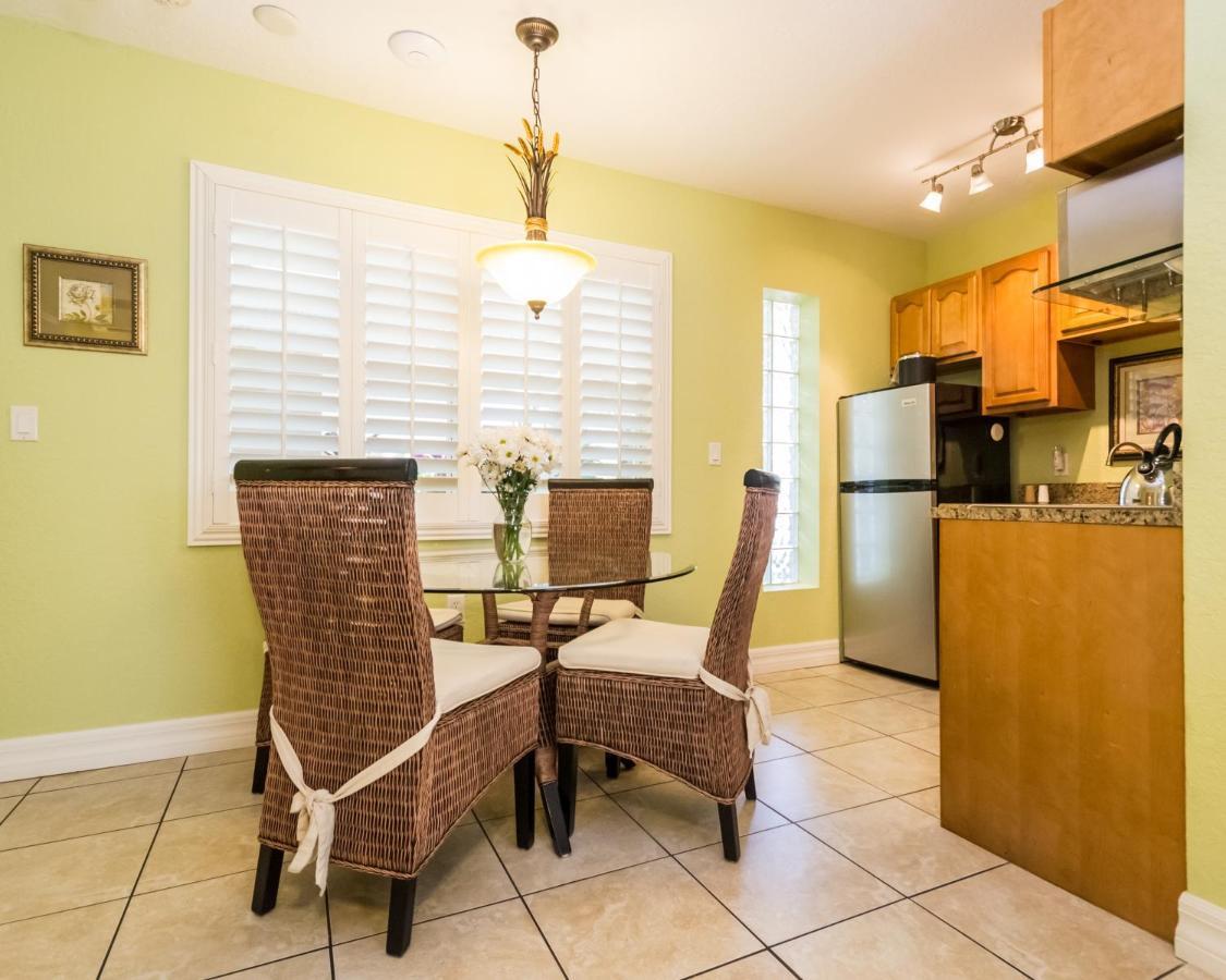 Resort Tropical - Sarasota Siesta Key